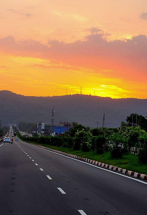 Mountains of Jammu Jammu Aesthetic, Jammu Snaps, Green Village, Sky Photos, Beautiful Picture, India Travel, Background For Photography, Travel Pictures, Beautiful Pictures