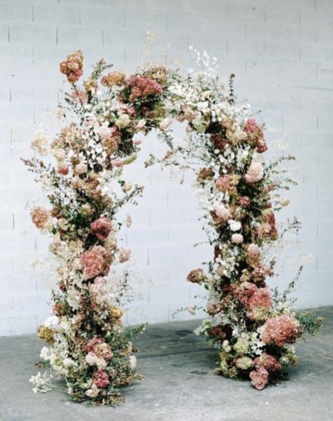 Autumn Floral Arch, Ceremony Arches Wedding, Dark Florals Wedding, Wedding Huppa, Flower Arches Wedding, Hydrangea Backdrop, Wedding Arches With Flowers, Wedding Flower Archway, Wedding Flower Backdrop