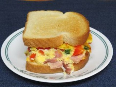 Western Sandwich Recipe - Genius Kitchen Western Sandwich, Western Recipes, Western Breakfast, Sandwich Video, Youtube Cooking, Ham And Eggs, Prepared Horseradish, Toast Sandwich, Grilled Cheese Recipes