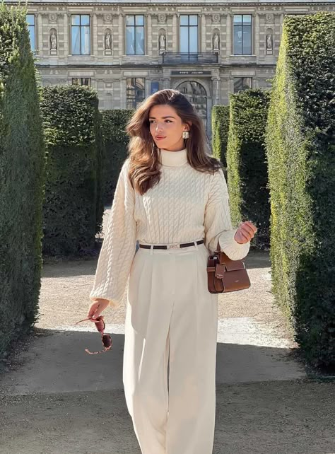 Old Money Fits, Looks Kate Middleton, Adrette Outfits, Mode Ulzzang, How To Look Expensive, Fashion On A Budget, Old Money Fashion, Fest Outfits, Professional Outfit