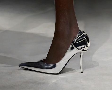 Silver Runway, Silver Stiletto Heels, Diesel Heels, Diesel Fashion, Heels Silver, Shoes Heels Classy, Heels Classy, Fire Fits, Style Clothes