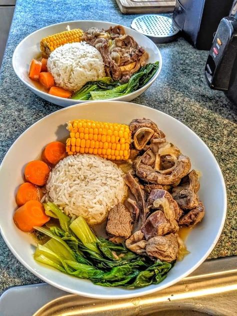 Filipino dish, fiance was craving bulalo and tried to plate it nicely. Super sarap Filipino Food Plating, Sopas Filipino, Beef Bulalo, Food In Plate, Meal Plate, Filipino Dish, Filipino Dishes, Filipino Food, Filipino Recipes