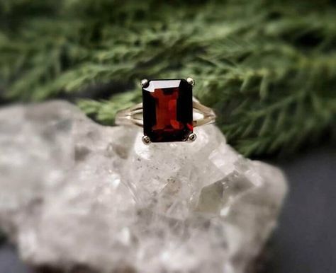 Garnet Wedding, Garnet Ring Silver, Sterling Silver Garnet Ring, Garnet Engagement Ring, Red Garnet Ring, Diamond Jewel, Ruby Engagement Ring, Stylish Rings, Garnet Ring