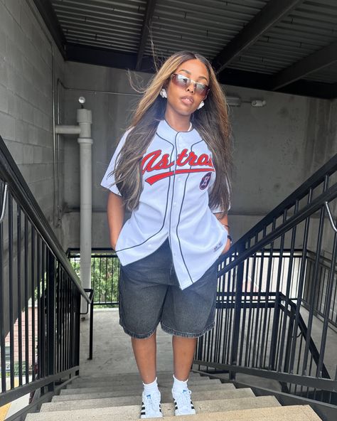 my cup runneth over 🫂🏆☄️❤️⚾️ game night outfit details: jersey: @astros @mlb shorts: @cellojeans 👖 shoes: @adidas #style #90style #90sfashion #gamenight #gamenightoutfit #houstoninfluencer Styling Baseball Jerseys Outfit, Jerseys Outfit, Baseball Jersey Outfit Women, Adidas Shorts Outfit, Baseball Jersey Outfit, Outfit Oversize, Jersey Outfit, Black Women Fashion, Gaming Clothes