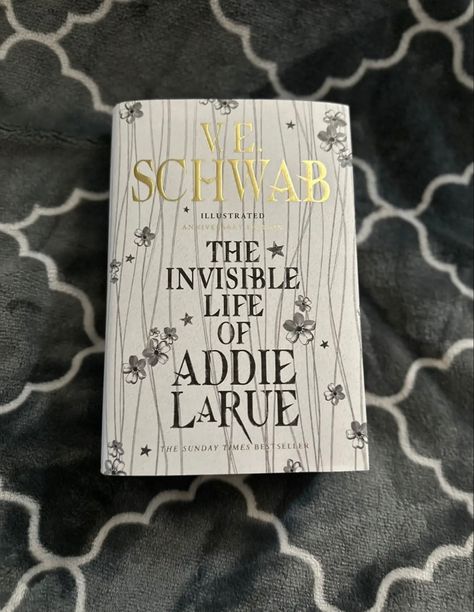 Ve Schwab, Invisible Life Of Addie Larue, Addie Larue, The Invisible, I Love Books, Love Book, Books