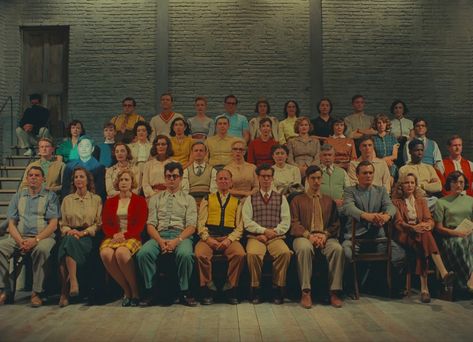 Asteroid City Stills, Asteroid City Aesthetic, Asteroid City Wes Anderson, Wes Anderson Outfits, Wes Anderson Characters, Anderson Aesthetic, Iconic Costumes, Asteroid City, Wes Anderson Aesthetic