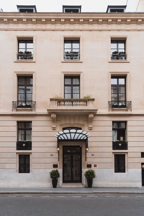 Paris Mansion, Red Velvet Chair, Private Mansion, Mansion Hotel, Trellis Wallpaper, Michelin Star Restaurant, Luxury Lodge, Patio Interior, Decorative Mouldings