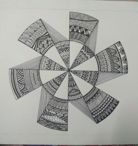 3d Mandala Drawing, Radial Balance Art, 3d Mandala Art, Doodle 101, Radial Balance, Geometric Shapes Drawing, Shapes Drawing, Baby Tattoo Designs, Drawings To Draw