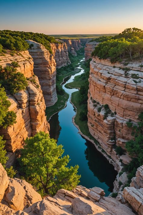 Unearth the Majestic: Discover the Best State Parks in Kansas Crater Of Diamonds, Ha Ha Tonka, Overland Park Kansas, State Of Kansas, Flint Hills, Kansas Usa, Dodge City, Riverside Park, Ozark Mountains