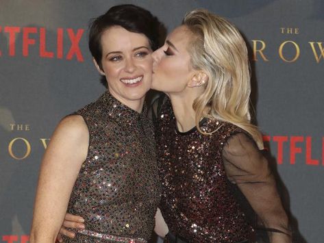 Actor Claire Foy, left, is kissed by Vanessa Kirby, who plays her onscreen sister Princess Margaret, at the premiere of The Crown’s second season in London last month. Picture: Grant Pollard/Invision/AP The Crown Series, Claire Foy, Vanessa Kirby, Attack On Titan Funny, Princess Margaret, British Actresses, Kirby, The Crown, The Queen