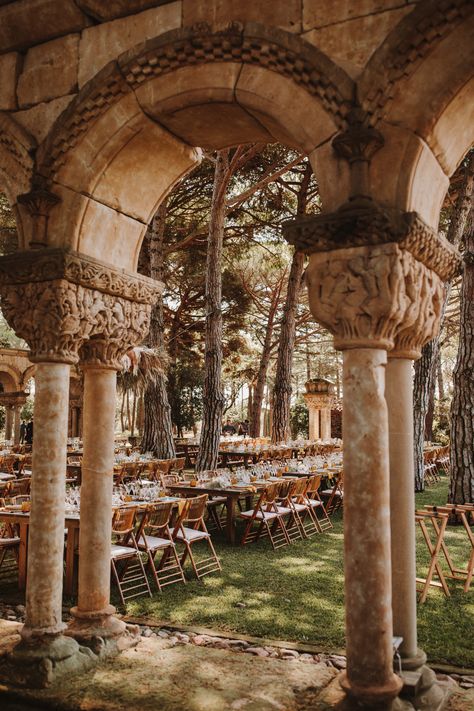 Barcelona Wedding, Wedding Spain, Villa Wedding, Table Styling, Wedding Rustic, Wedding Vibes, Costa Brava, Destination Wedding Planner, Indoor Wedding