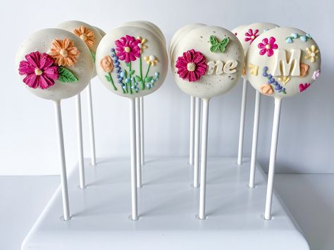 Matching Cake Popa for my last post. Wild & ONEderful was the theme. I love doing matching Cookie and Cake Pops! ✨Booked through October. Now accepting November orders. Click link in my bio to request a quote✨ #cakepops #cakepop #cakepopsofinstagram #treatmaker #wildandonederful #birthdaycakepops Wild Flower Cake Pops, Boho Floral Cake, Flower Cake Pops, Birthday Cake Pops, Floral Cake, Cake Pop, Last Post, Cakepops, Flower Cake