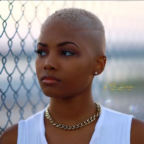 Fro With Bangs, Different Curl Patterns, Blonde Undercut, Fade Haircut Women, Low Cut Hairstyles, Short Platinum Blonde Hair, Short Textured Hair, Bald Head Women, Brush Cut