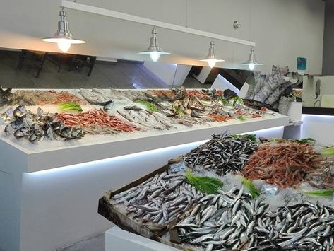 Find the best choice for your seafood from the Seafood Retailers Australia. We step in as the best choice there. The essential supports will be perfectly offered in this matter. Prawn Fish, Seafood Shop, Fishing Room, Fish Market, Fish Fillet, Fish And Chips, Restaurant Interior, The Taste, The Ocean