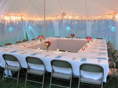 Party Tent Lighting Ideas, Indoor Party Table Setup, Outside Party Table Set Up, Decorate Table For Party, Rectangle Table Set Up For Party, 10x20 Tent Party Decor, Outdoor Christmas Party Ideas Tent, Thanksgiving Tent Decor, Graduation Party Tent Decorations