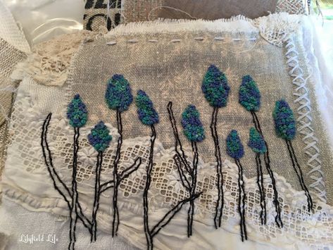 Lilyfield Life: the lost art of slow stitching - Forage by Lisa Mattock Lisa Mattock, Stitch Meditation, Slow Sewing, Textile Art Embroidery, Creative Textiles, Fabric Collage, Crazy Quilting, Free Motion Embroidery, Kantha Quilts