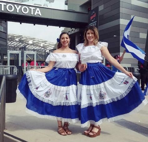 Salvadoran and proud⚡️ El Salvador Clothes, Dress Templates, Cheer Skirts, Traditional Outfits, Tulle Skirt, Harajuku, Ballet Skirt, Blue And White, White