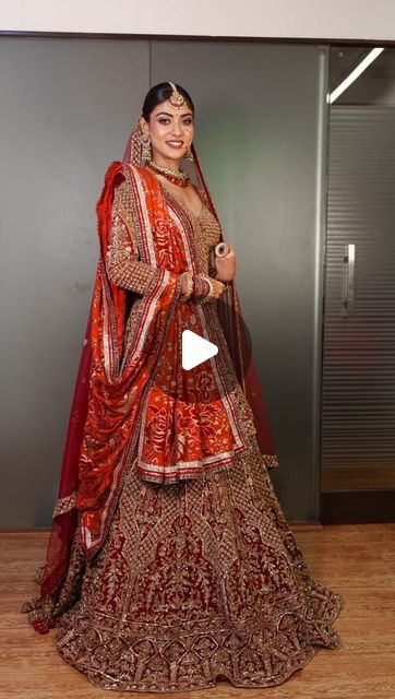 Archana Haria on Instagram: "16 Different & Unique Bridal Dupatta Drapes!!✨❤️   Save these drapping styles for the wedding season which is coming up ✨  Want to learn each drapes? Contact us for more details: 9320158591  Makeup: @archanaharia5  Hairstyle: @archanaharia5  In-frame: @aanchalrajput._  Outfit: @krupa_jain  Photography: @shotbypayal   #archanaharia #bridaldupatta #dupattadraping #dupatta #drapping #drapingtechnique #drappingstyle #uniquestyle #dupattalove #draping #sareedraping #redlehenga #bridalmakeupartist #bridalhairstyle #drapingtechnique #weddinglehenga #weddingdraping #trending #styleandtrend" Maharani Look Bridal, Lehnga Dupatta Styling, Double Dupatta Draping Styles, Double Dupatta Lehenga Draping, Net Dupatta Draping Styles, Bridal Dupatta Draping Styles, Dupatta Draping Styles, Dupatta Styling, Learn Instagram