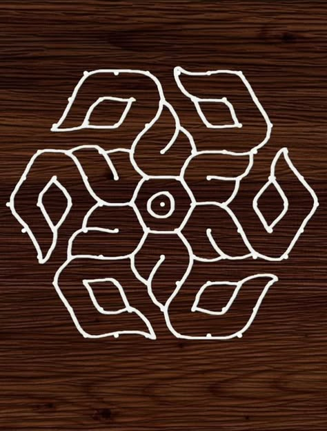 Simple Pulli Kolam Designs, Muggulu Design Simple Images, Pulli Kolam Design Dots, Rangoli Kolam Designs Simple, Small Muggulu Easy, Small Rangoli Design For Daily, Small Free Hand Rangoli, Dot Kolam Designs, Muggulu Design Simple