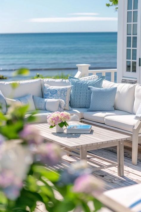 5 Tips for Coastal Deck Design Beach House Outdoor Furniture, Hamptons Style Decor Outdoor, Coastal Deck Ideas, Coastal Front Yard Landscaping, Coastal Terrace, Coastal Homes Exteriors, Coastal Deck, Hamptons Backyard, Coastal Outdoor Living