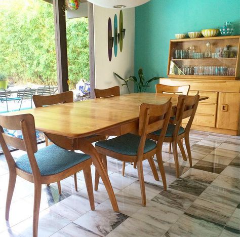 My dining room set! Except my cabinet is the narrow version. Love!!! 1960 Dining Room, 1950 Dining Room, Mcm Dining Room Ideas, 50s Dining Room, 60s Dining Room, Mcm Renovation, Marigold Kitchen, 1960s Dining Room, Haywood Wakefield