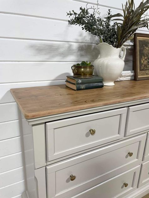 Beige Painted Dresser, Beige Furniture, Diy Dresser Makeover White, White Dresser Makeover, Dresser Makeover Cream Color, Refinished Dresser White And Wood, Beige Vintage Dresser, White Wash Wood Furniture, Cottage House Interior