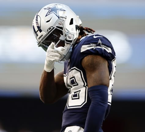 Ceedee Lamb first down celebration too tuff Dallas Cowboys Images, Ceedee Lamb, Dallas Cowboys Wallpaper, Football Poses, Dallas Cowboys Players, Dallas Cowboys Football Team, Three Games, Nfl Football Pictures, Nfl Football Art