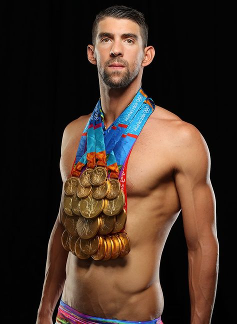 Michael Phelps retires: Olympian tells SI why it's time | SI.com Michael Phelps Body, Chad Le Clos, Katie Ledecky, Swimming World, Sports Illustrated Covers, Sports Medals, Diving Swimming, Olympic Swimmers, Olympic Gold Medals