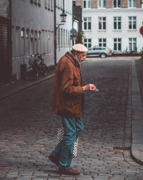 Elderly man walking on cobblestone walkway on city street · Free Stock Photo People Walking Photography, Pose Reference Walking, Walking References, Person Walking Reference, Street People Photography, Human Figure Study, People Walking On Street, Street Life Photography, People On Street