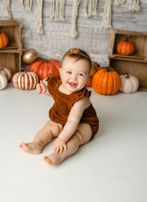 Pink Pumpkin Birthday Party, Fall Cake Smash, Pumpkin Photo Shoot, 6 Month Shoot, Boho Cake Smash, Fall First Birthday, Fall 1st Birthdays, Pumpkin Birthday Parties, Fall Cake