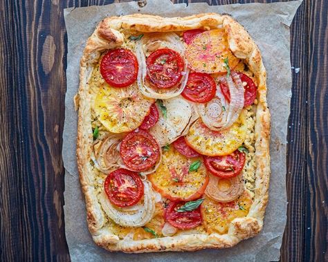 Puffed Pastry, Tofu Ricotta, Vegan Ricotta, Onion Tart, Meatless Recipes, Tomato Tart, Heirloom Tomato, Vegan Parmesan, Daily Recipes