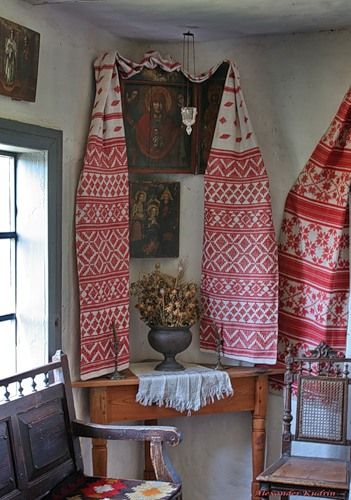 *** Russian Interiors, Slavic Paganism, Ukrainian Culture, Slavic Folklore, Prayer Corner, Russian Culture, Home Altar, Ukrainian Art, Russian Fashion