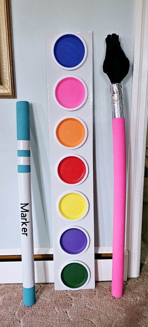 Paint palette, paint brush & marker props Giant Paint Palette, Art Theme Decoration Ideas, Art Themed Trunk Or Treat, Diy Giant Paint Brush, Art Theme Decorations, Pool Noodle Paint Brush, Art Themed Classroom, Giant Paint Brush, Paint Party Decor