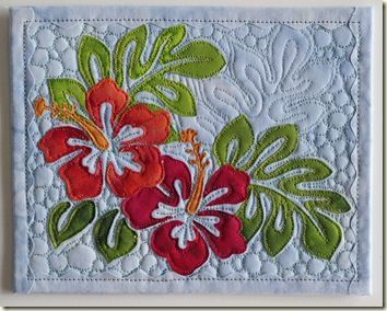 IMG_7251 Hawaiian Applique Quilt, Hawaii Quilt, Quilted Postcards, Hawaiian Quilt Patterns, Quilt Templates, Hawaiian Quilt, Fabric Postcards, Appliqué Quilts, Flower Quilts