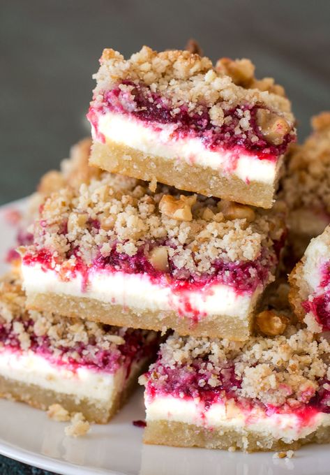 Desserts For Diabetics, Cranberry Desserts, Cranberry Cheesecake Bars, Keto Cranberry, Galletas Keto, Shortbread Cookie Crust, Pecan Crumble, Mouthwatering Desserts, Cranberry Cheesecake