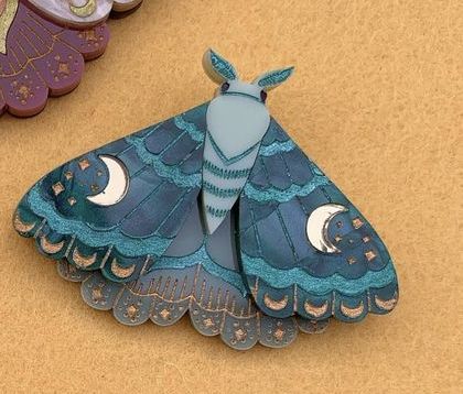 Cardboard Bugs, Paper Moth, Cardboard Craft Ideas, Cardboard Animals, Insect Crafts, Paper Collage Art, Paper Mache Art, Cardboard Art, Middle School Art