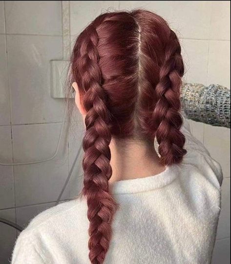 Red hair color idea Pretty Red Hair, Wine Red Hair, Korean Hair Color, Wine Hair, Red Hair Inspo, Hair Charms, Hair Inspiration Long, Hair Color Streaks, Dyed Hair Inspiration