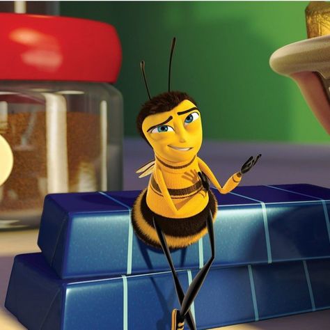 Bee From Bee Movie, Bumble Bee Movie, Barry Bee Benson, The Bee Movie, Attractive Characters, Bob Morley, Bee Movie, Dreamworks Animation, Pinturas Disney