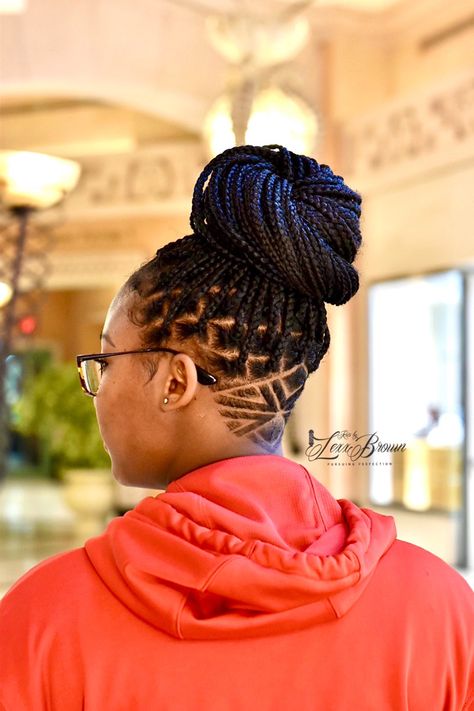 Kuts By #LEXXBROWN 💈 @Tay.tearra With that Undercut and design for back to school.  _______________________ #barbershopconnect #thebarberpost  #barbersinctv #hairbattle  #bahamasbarber #barber #bahamas #barbers #barberlife #thecutlife #barbershop #hair #hairart #haircut  #nassau #jamaica  #242 #876 #360barber #barbergang  #voiceofhair #undercut #tribal Braids And Undercut, Box Braids With Undercut, Undercut Black Women, Braids With Undercut, Undercut Natural Hair, Braids 2024, Braids With Fade, Nape Haircut, Knotless Box Braids