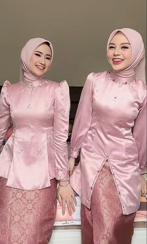 Kebaya Bridesmaid Hijab, Dress Brokat Modern Bridesmaid, Model Batik, Kebaya Melayu, Baju Bridesmaid Modern Hijab, Kebaya Bridesmaid, Bridesmaid Dresses Hijab, Simple Elegant Dresses, Kondangan Outfit