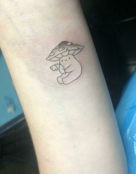 Mushroom Guy Tattoo, Tattoo Silly, Mushroom Guy, Tattoo On Wrist, Wrist Tattoo Designs, Wrist Tattoo Ideas, Lion Head Tattoos, Cute Tats, Mushroom Tattoos