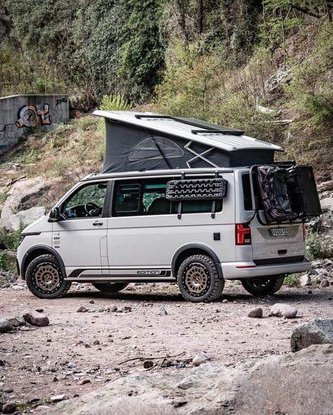 Vw Transporter Offroad, Vw Transporter Conversion, Bike Storage In Van, Mercedes Vito Camper, Mercedes 4x4, Vw Transporter Camper, Mini Trucks 4x4, Transporter Van, 4x4 Camper Van