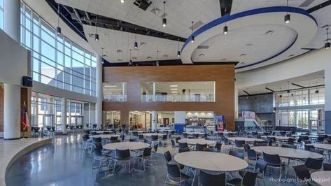 School Lunchroom, University Interior Design, Sturnolio Triplets, The Sturniolo Triplets, High School Design, Cheer Leading, School Building Design, American High School, School Interior