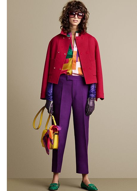 30 Color Combinations That Prove Rules Don't Matter  #refinery29  http://www.refinery29.com/outfit-color-combos#slide-15  Barney Purple & CrimsonRed and purple are such powerful colors that we usually let them stand on their own. But, that's not the way Bally does it. Color Blocking Outfits, Color Combinations For Clothes, Purple Pants, Purple Outfits, Closet Ideas, Fashion Business, Fashion Weeks, Moda Vintage, 가을 패션