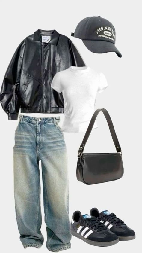 Outfit Inspo Model Off Duty, Leather Jacket Black Outfit, Mid Summer Outfits, Outfits With Shirts Women, Nyc Concert Outfit, Black Jeans Outfit Fall Casual, Outfit For Restaurant, Airport Crush Outfit, Outfits Everyone Has In Their Closet