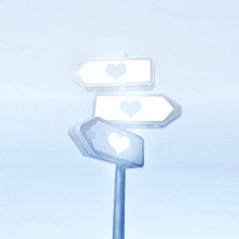 Light Blue Kpop Widget, Cute Blue Aesthetic Icons, Light Blue Love Aesthetic, Light Blue Aethstetic, Baby Blue Icons Aesthetic, Soft Blue Aesthetic Anime, Kawaii Blue Pfp, Aesthetic Light Blue Icons, White And Light Blue Aesthetic