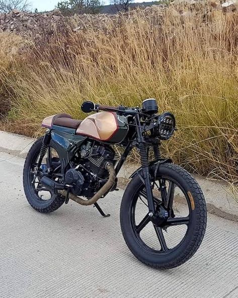 Italika Ft 150 Cafe Racer, Ft150 Cafe Racer, Moto Cafe, Custom Cafe Racer, Motorcycle Types, Bike Photo, Custom Motorcycle, Super Bikes, Custom Motorcycles