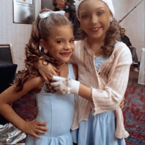 Lynn♡ on TikTok Dance Moms Season 2, Dance Moms Paige, Aldc Rares, Dance Moms Mackenzie, Mackenzie And Maddie, Dance Moms Group Dances, Kenzie And Maddie, Maddie And Mackenzie Ziegler, Dance Moms Costumes