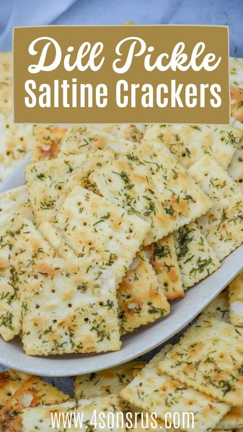 Homemade Crackers Recipe, Seasoned Crackers, Savory Snack Recipes, Crackers Recipe, Classic Sandwich, Homemade Crackers, Snack Mixes, Lake Food Ideas Summer, Saltine Crackers