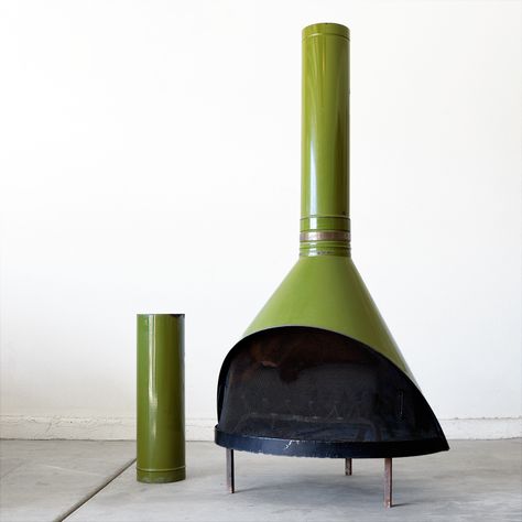 preway mid century fireplace green - Mid Mod Crisis Sunroom Den, Preway Fireplace, Fireplaces Modern, Mod Interior, Mid Century Fireplace, Malm Fireplace, Hanging Fireplace, Vintage Fireplace, Florida Room